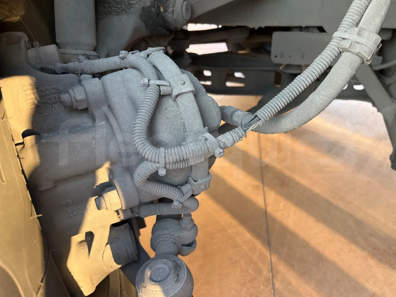 Mercedes-Benz Tourismo 632 02 - Euro6 - 315kW - 12.960mt - front brake calipers left