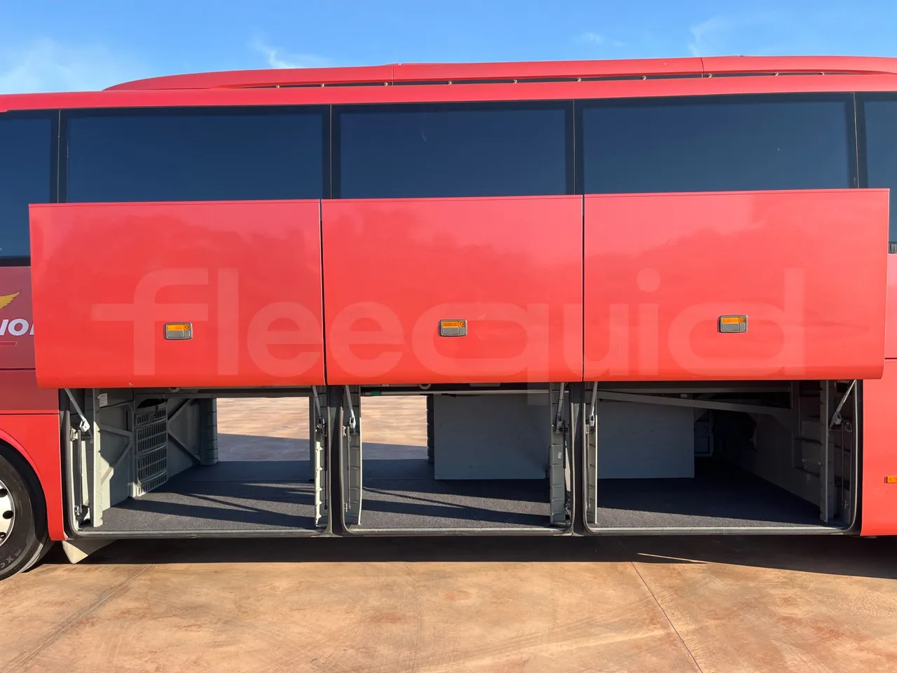 Mercedes-Benz Tourismo 632 02 - Euro6 - 315kW - 12.960mt - luggage rack photo