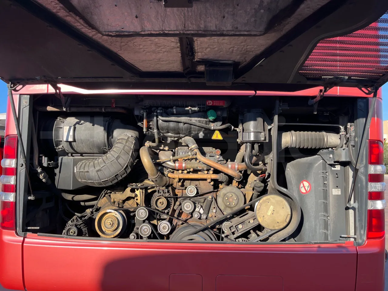 Mercedes-Benz Tourismo 632 02 - Euro6 - 315kW - 12.960mt - rear hatch open