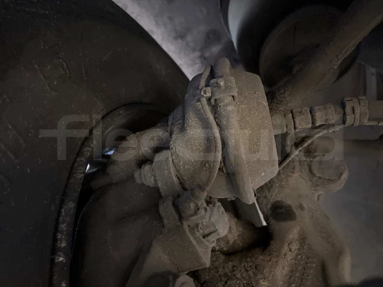 Setra S417 GT_HD - Euro 5 - 335 Kw -14.050 mt - axel 3 caliper brakes right