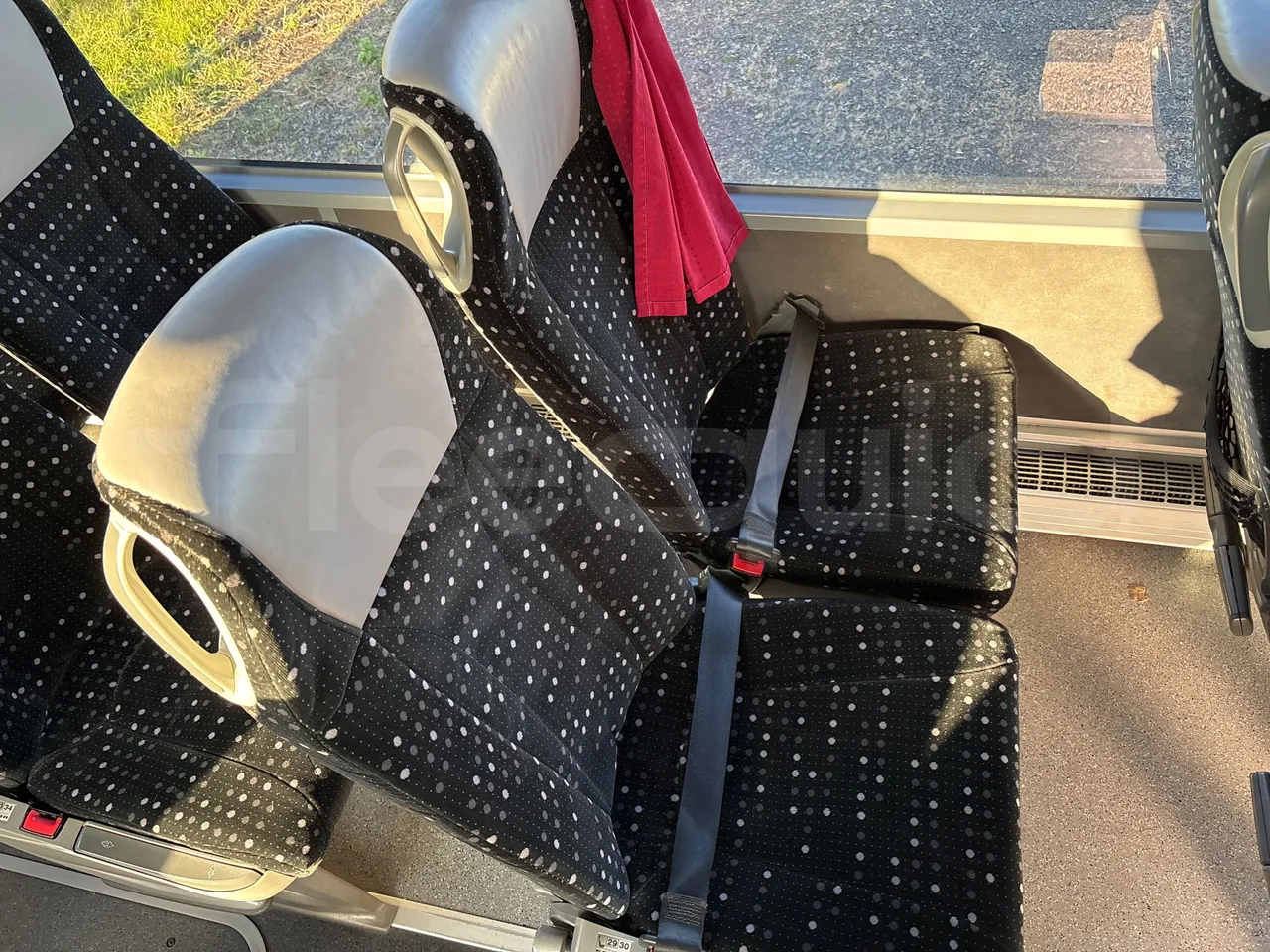 Setra S417 GT_HD - Euro 5 - 335 Kw -14.050 mt - central seat safety belt