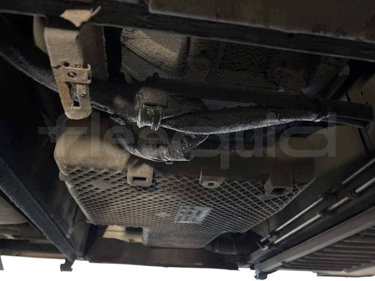 Setra S417 GT_HD - Euro 5 - 335 Kw -14.050 mt - engine without protection