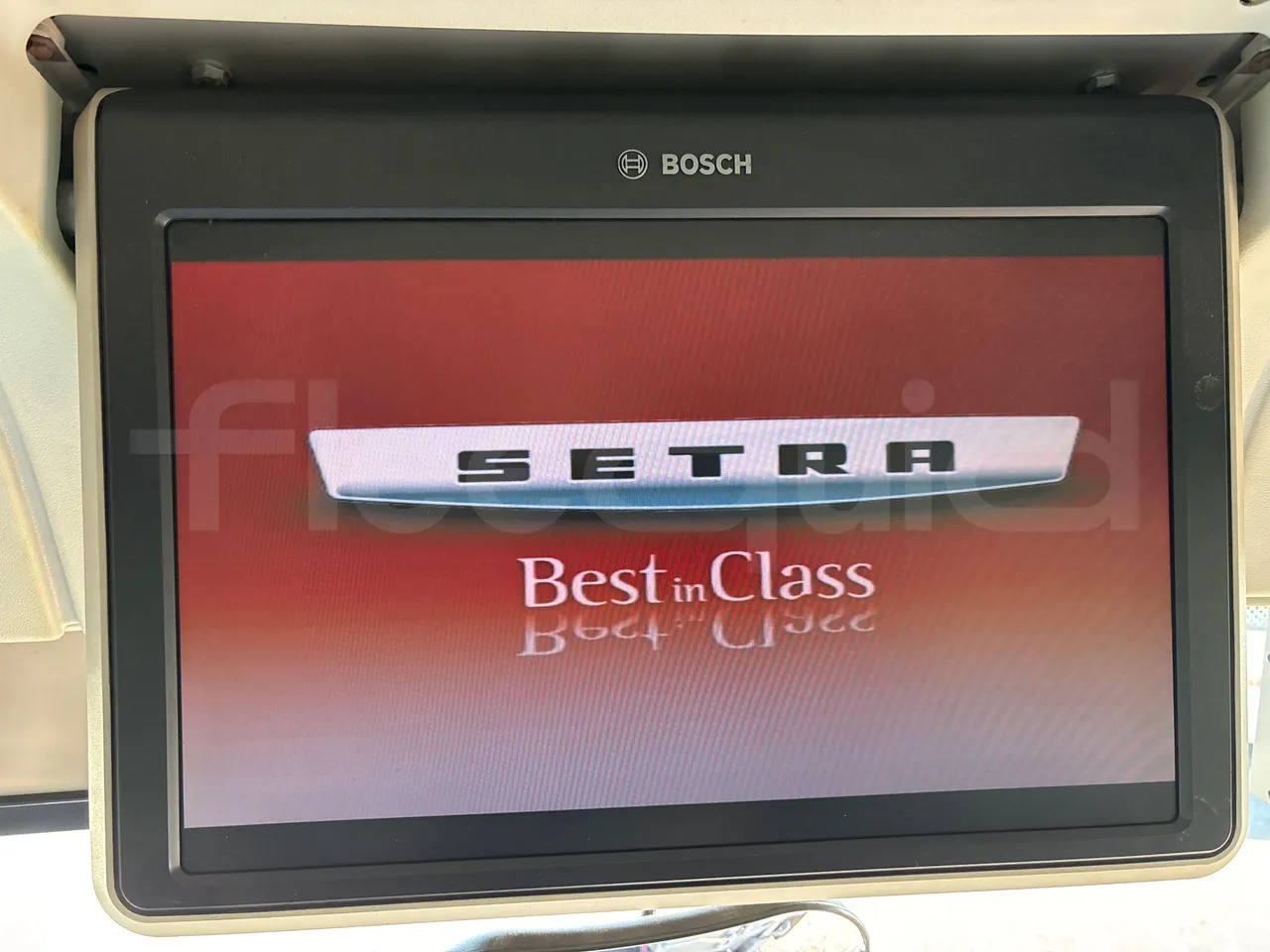 Setra S417 GT_HD - Euro 5 - 335 Kw -14.050 mt - monitor detail photo