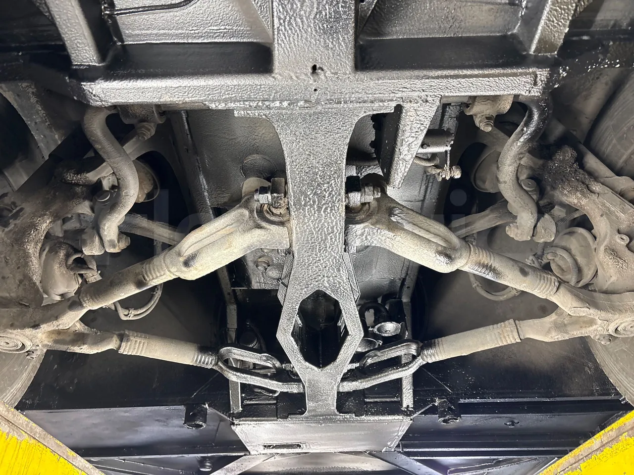 Setra S417 GT_HD - Euro 5 - 335 Kw -14.050 mt - front axle central