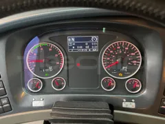 Neoplan Cityliner P14 - EURO6 - 324KW -12.240MT - dashboard lights on