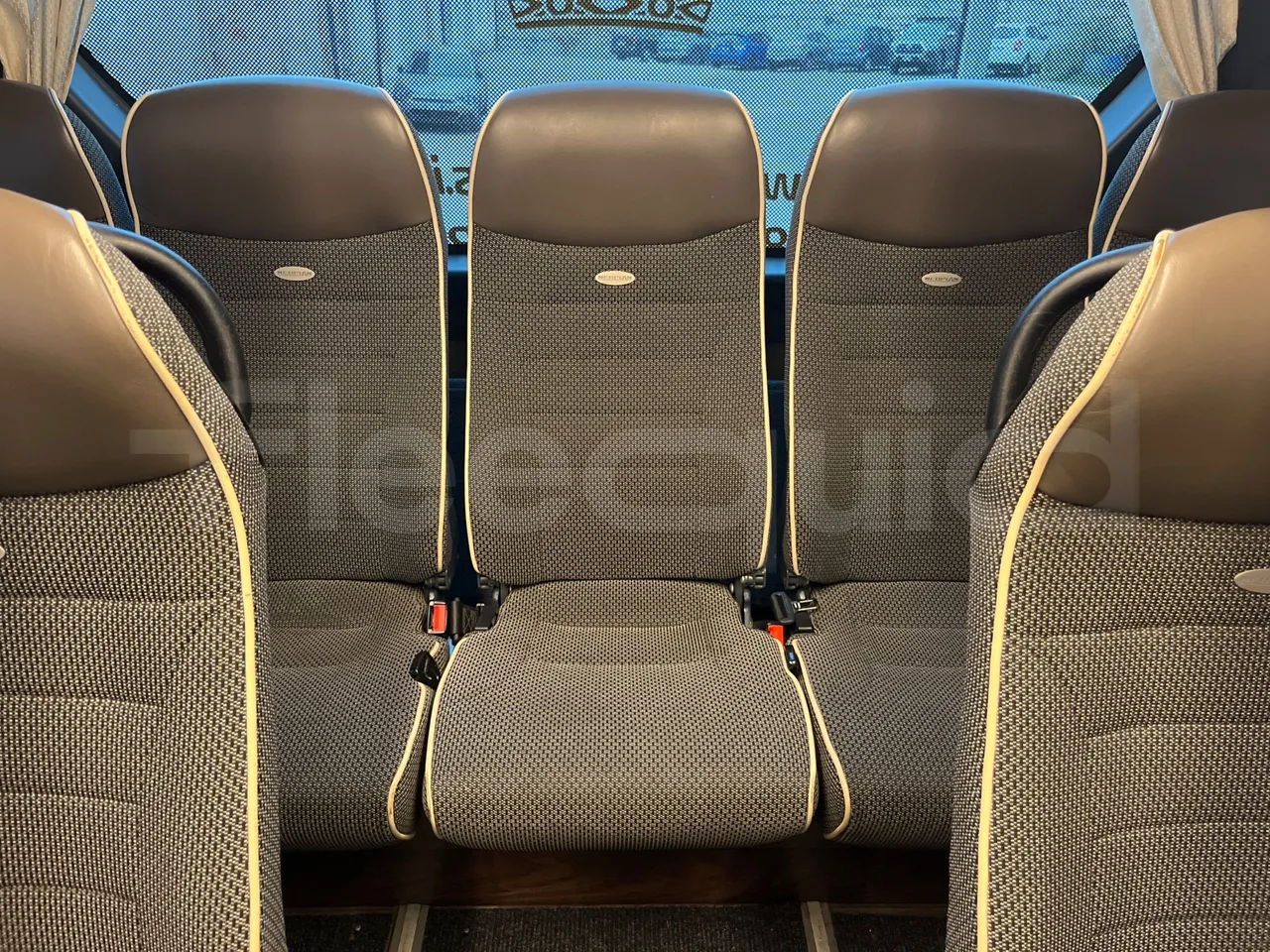 Neoplan Cityliner P14 - EURO6 - 324KW -12.240MT - single seat detail