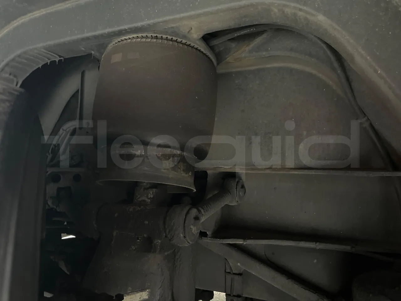 Neoplan Cityliner P14 - EURO6 - 324KW -12.240MT - front air springs left