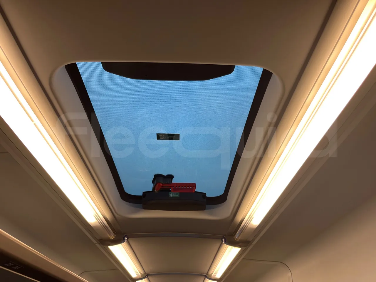 Neoplan Cityliner P14 - EURO6 - 324KW -12.240MT - roof hatch 1