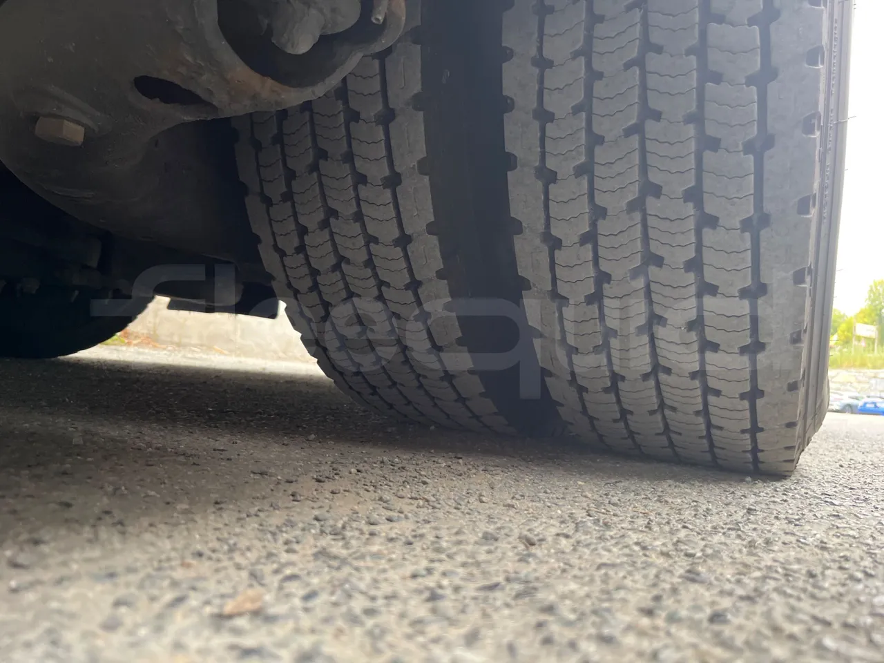 Neoplan Cityliner P14 - EURO6 - 324KW -12.240MT - tread condition second axle tires left