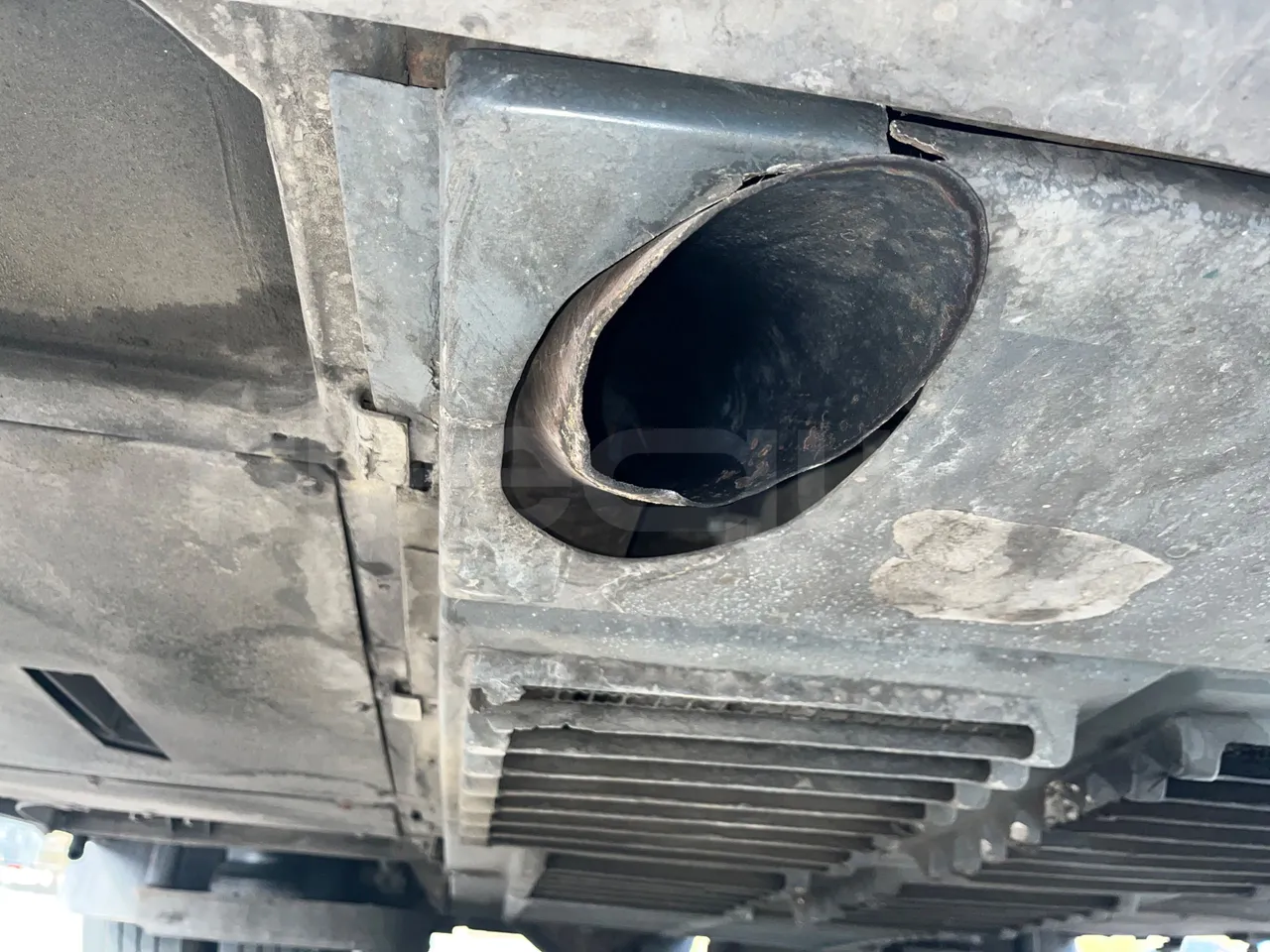 Temsa MD9 A A4F 3 - Euro6 - 213kW - 9.380mt - exhaust photo