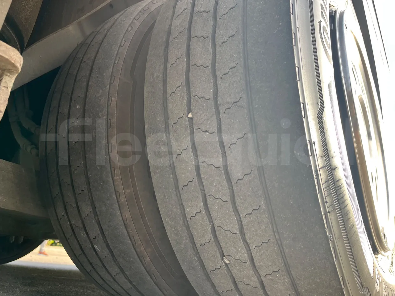 Temsa MD9 A A4F 3 - Euro6 - 213kW - 9.380mt - tread condition front tires left