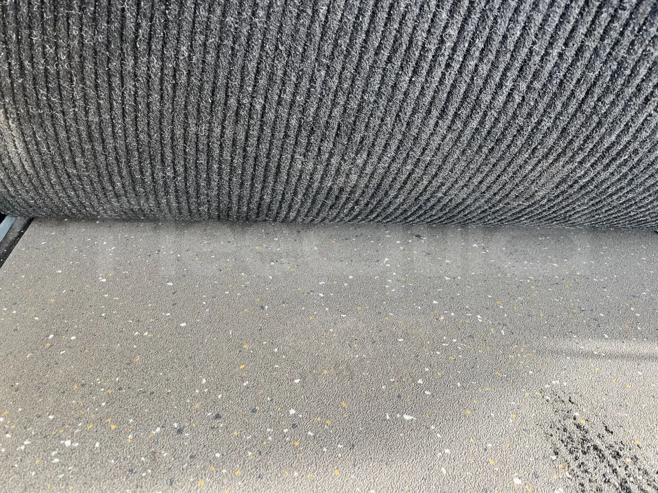 Temsa MD9 A A4F 3 - Euro6 - 213kW - 9.380mt - under carpet photo