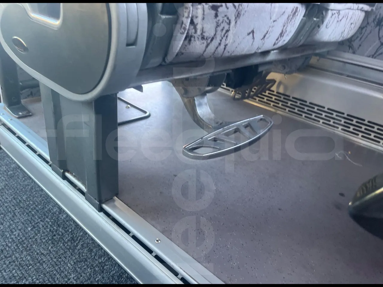 Setra S315 HD/ Euro 2 - 280 Kw - 12 Mt - toilette accessories photo