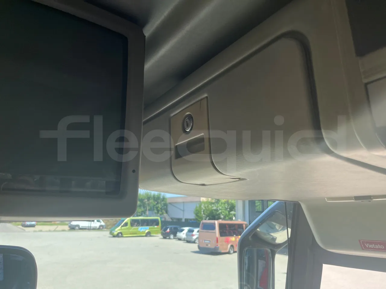 Setra S315 HD/ Euro 2 - 280 Kw - 12 Mt - single seat detail