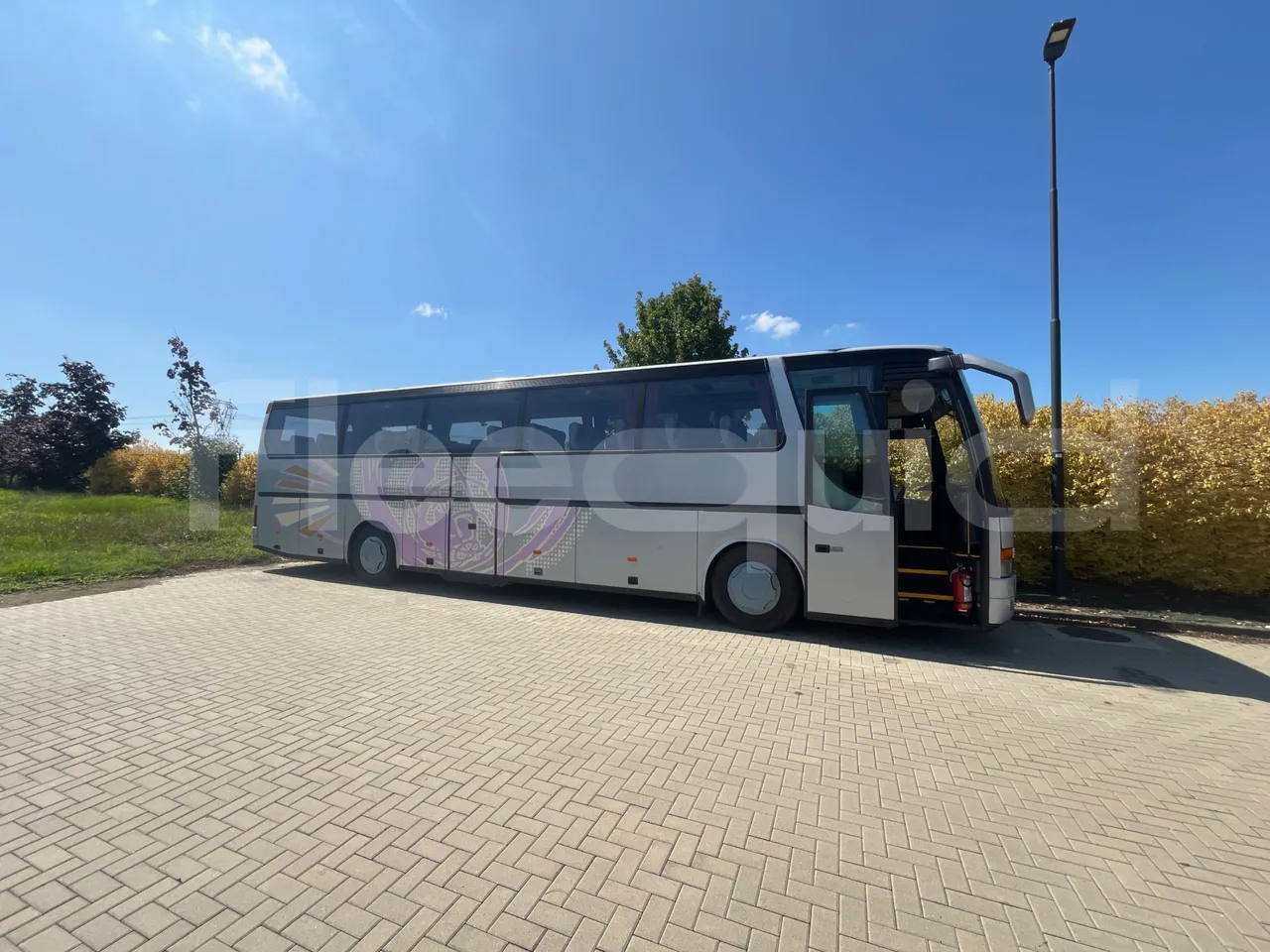 Setra S315 HD/ Euro 2 - 280 Kw - 12 Mt - external compartments photo