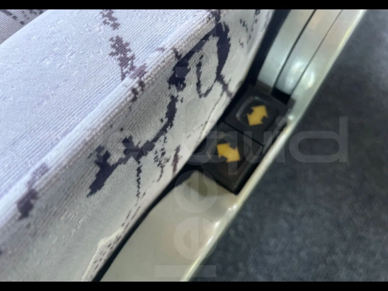 Setra S315 HD/ Euro 2 - 280 Kw - 12 Mt - floor hatches photo
