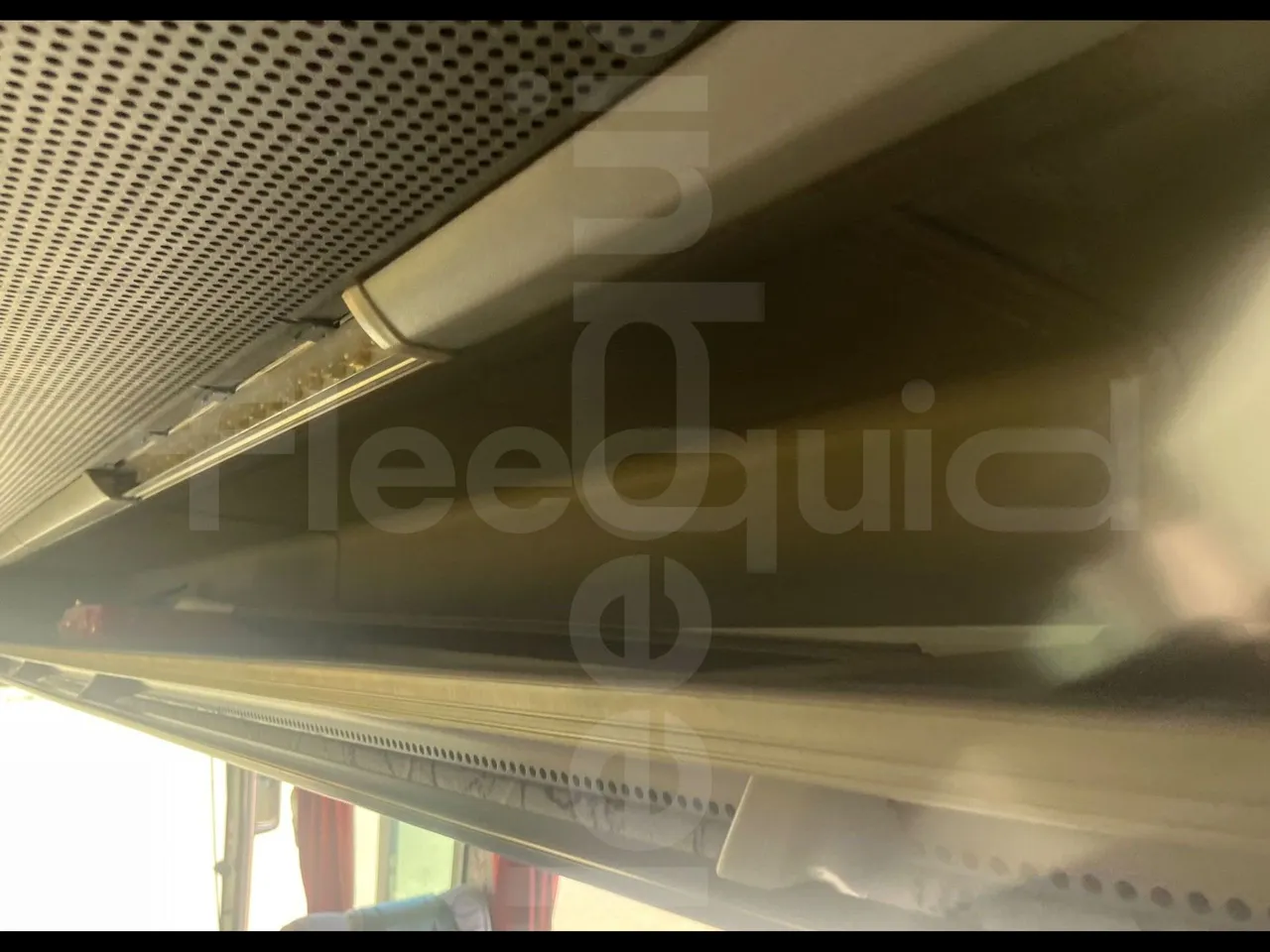 Setra S315 HD/ Euro 2 - 280 Kw - 12 Mt - overhead compartments photo