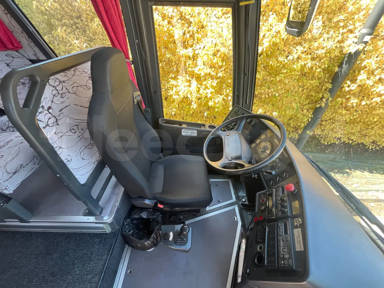 Setra S315 HD/ Euro 2 - 280 Kw - 12 Mt - seat plate photo