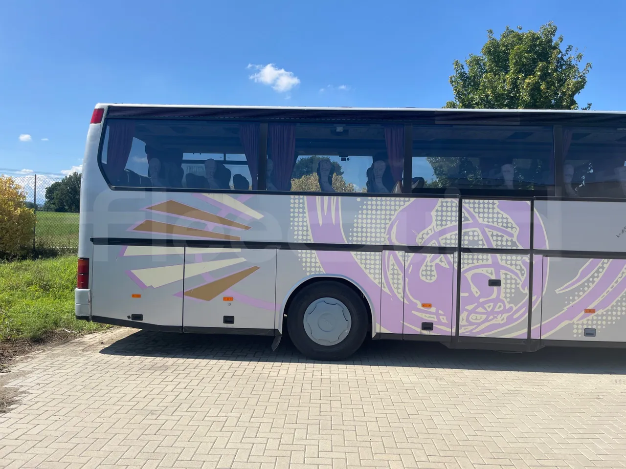 Setra S315 HD/ Euro 2 - 280 Kw - 12 Mt - left side photo