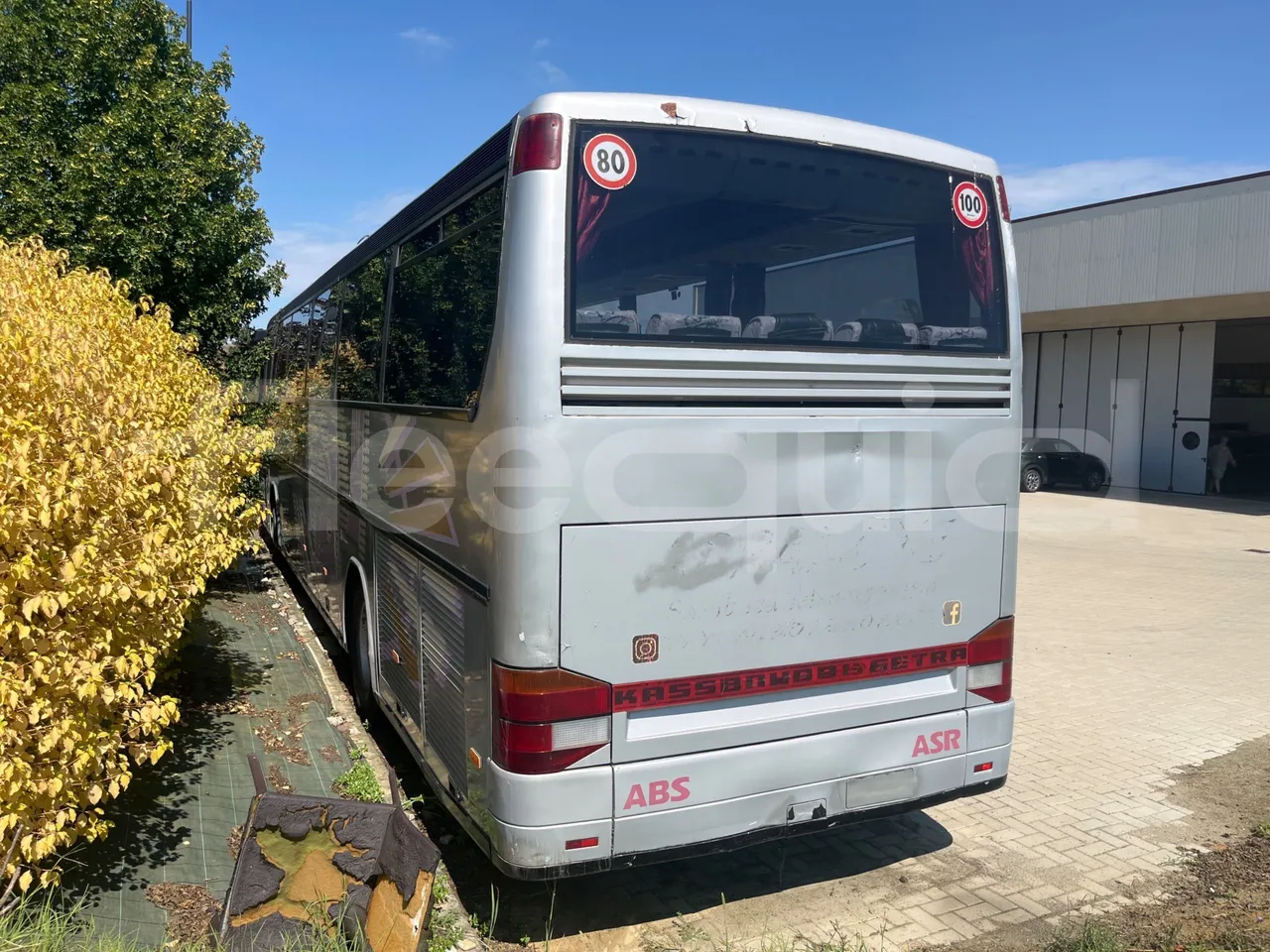 Setra S315 HD/ Euro 2 - 280 Kw - 12 Mt - under carpet photo