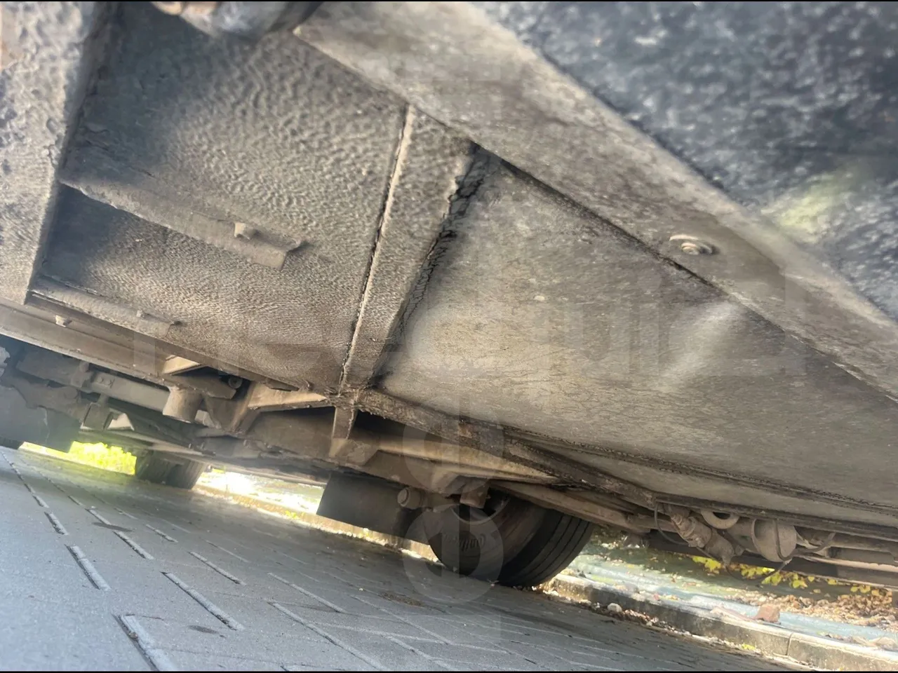 Setra S315 HD/ Euro 2 - 280 Kw - 12 Mt - front axle right side