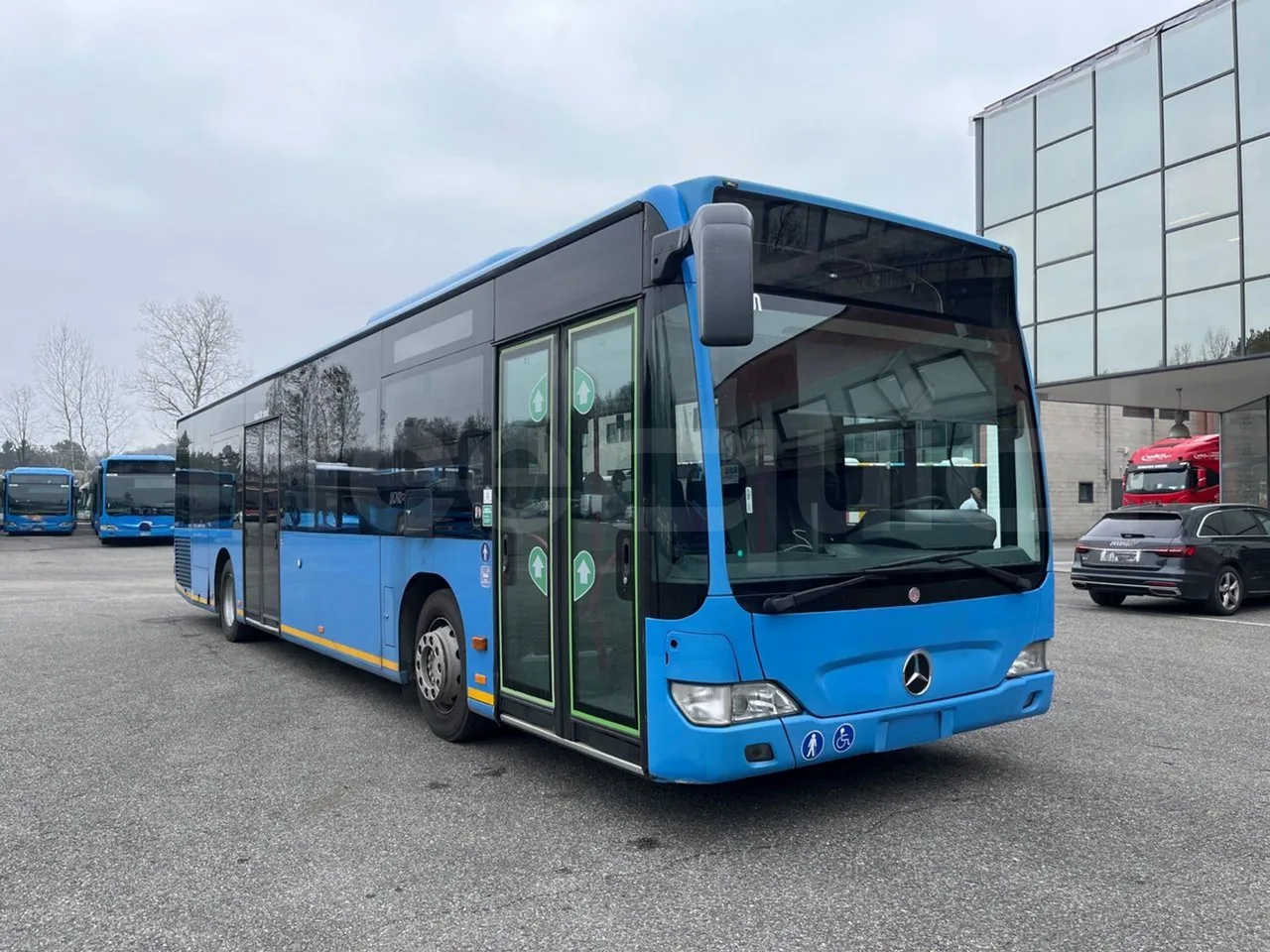 Mercedes-Benz Citaro O 530/2PCL2E4 - Euro 4 - 210 kW - 11,950 mt - Base cover photo