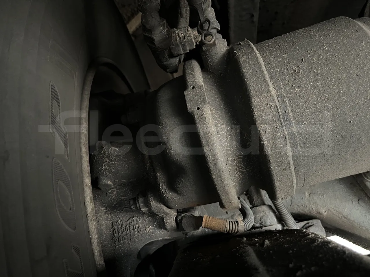 Setra S415 - Second Axle Caliper Brakes Left Side