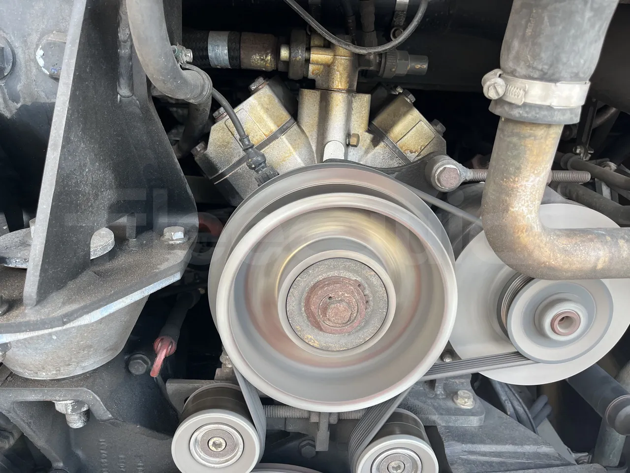 Setra S415 - Air Conditioning Compressor