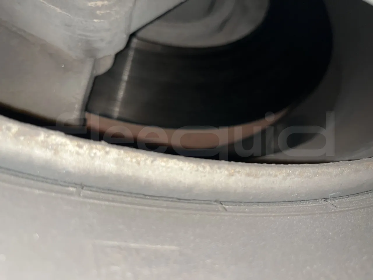 Setra S415 - Second Axle Discs Left Side