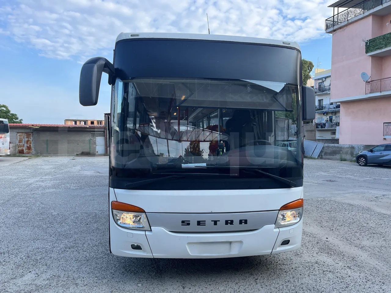 Setra S415 - Front