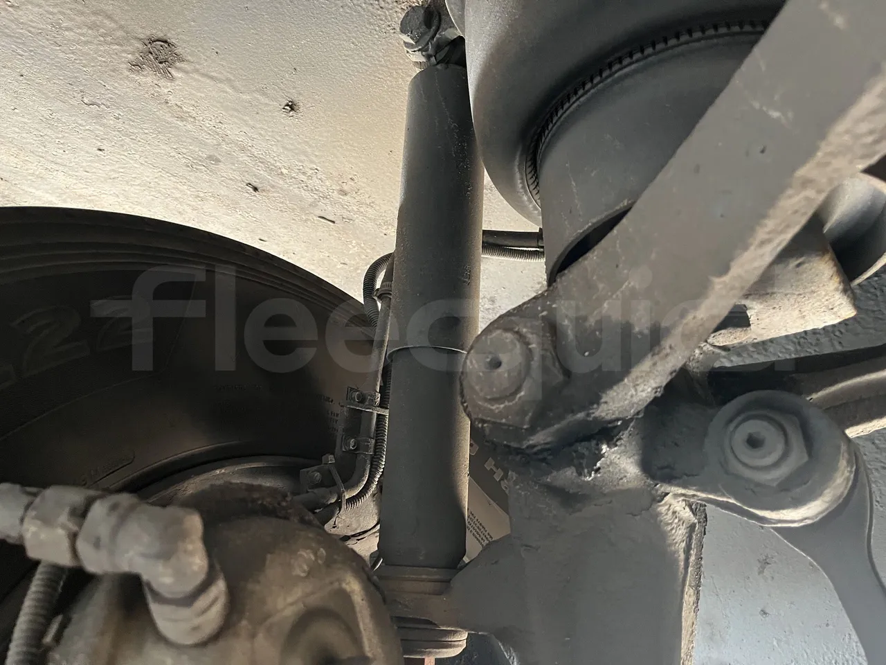 Setra S415 - First Axle Shock Absorbers Right Side