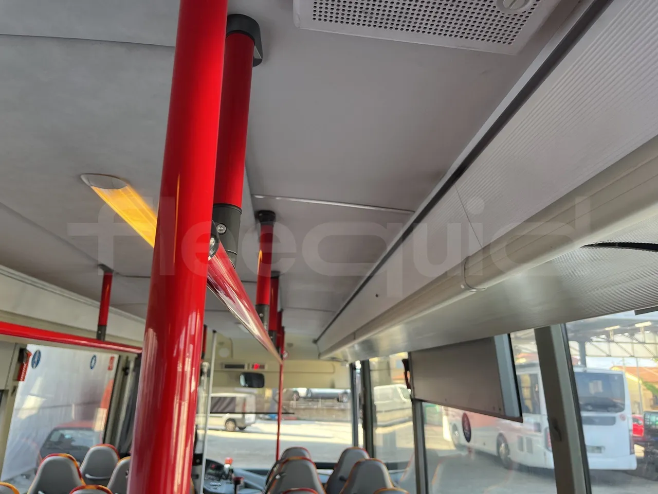 Setra S415 - Overhead Compartments