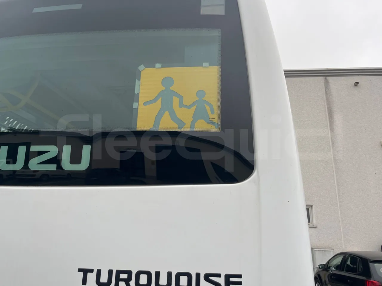 Isuzu Turquoise/Sb QBUS31 - Euro5 - 140kW  - 7.720mt - jack and driver keys