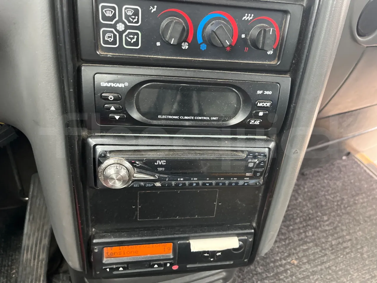 Isuzu Turquoise/Sb QBUS31 - Euro5 - 140kW  - 7.720mt - onboard devices 2