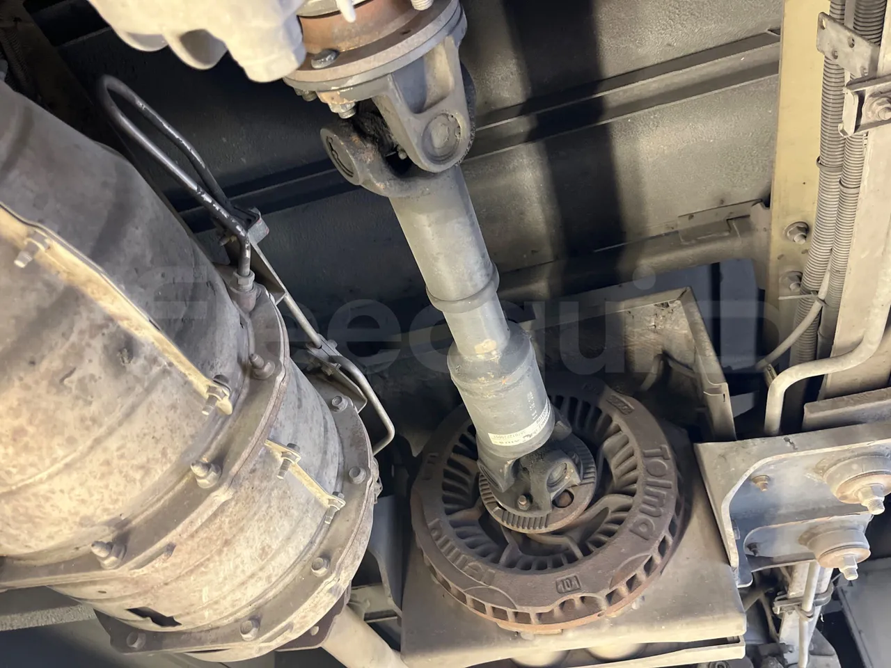 Isuzu Turquoise/Sb QBUS31 - Euro5 - 140kW  - 7.720mt - driveshaft photo