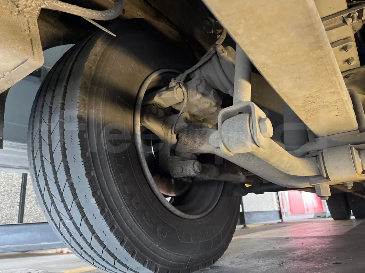 Isuzu Turquoise/Sb QBUS31 - Euro5 - 140kW  - 7.720mt - front axle right side