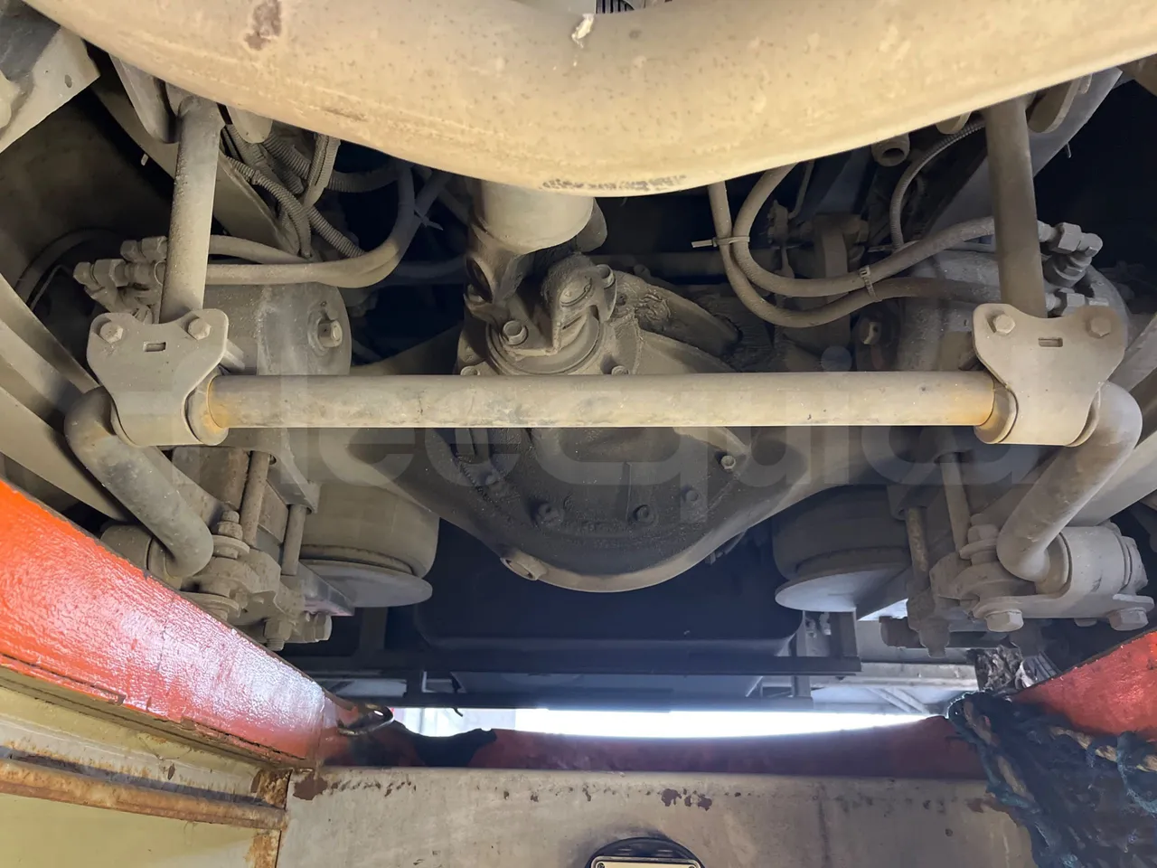 Isuzu Turquoise/Sb QBUS31 - Euro5 - 140kW  - 7.720mt - axle 3 central