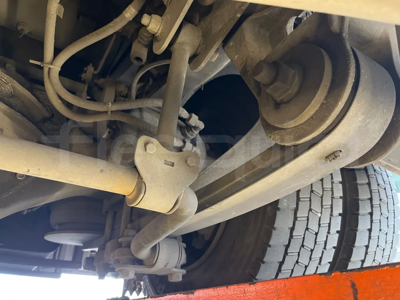 Isuzu Turquoise/Sb QBUS31 - Euro5 - 140kW  - 7.720mt - axle 3 left side