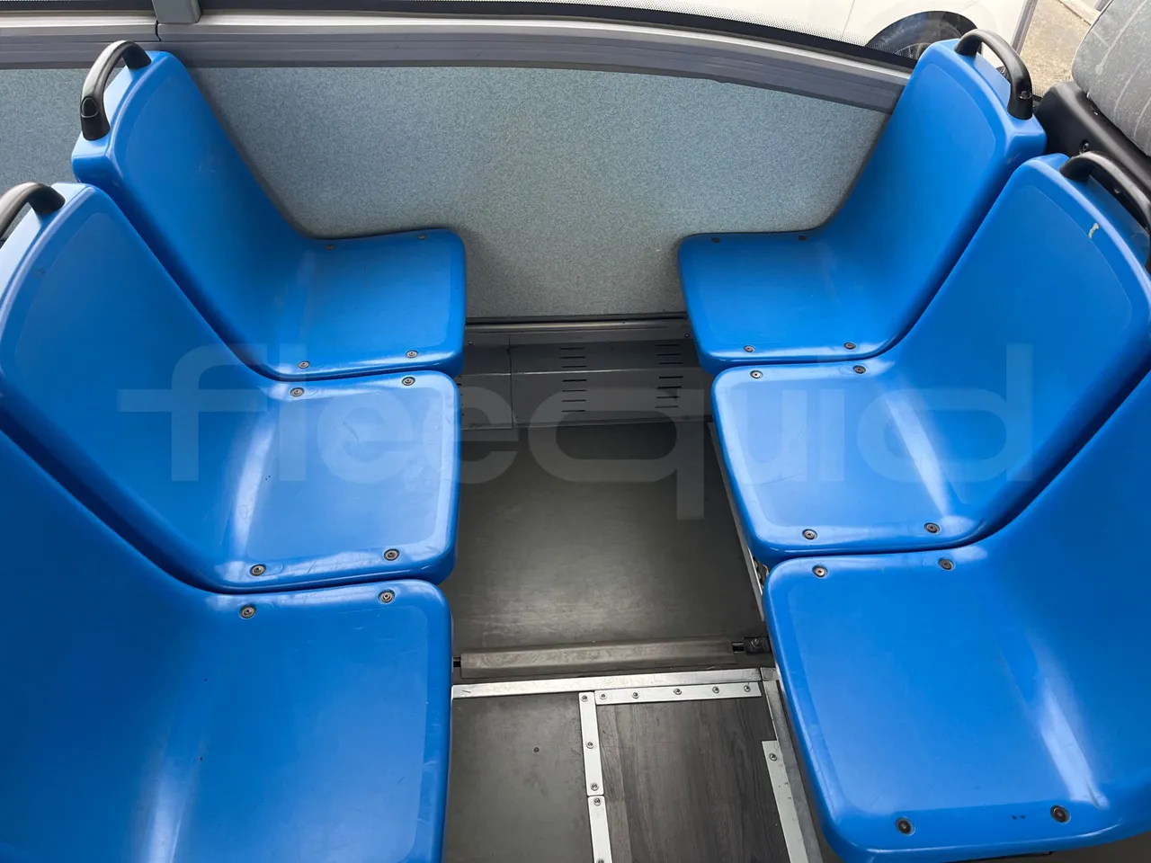 Isuzu Turquoise/Sb QBUS31 - Euro5 - 140kW  - 7.720mt - turntable internal (18m)
