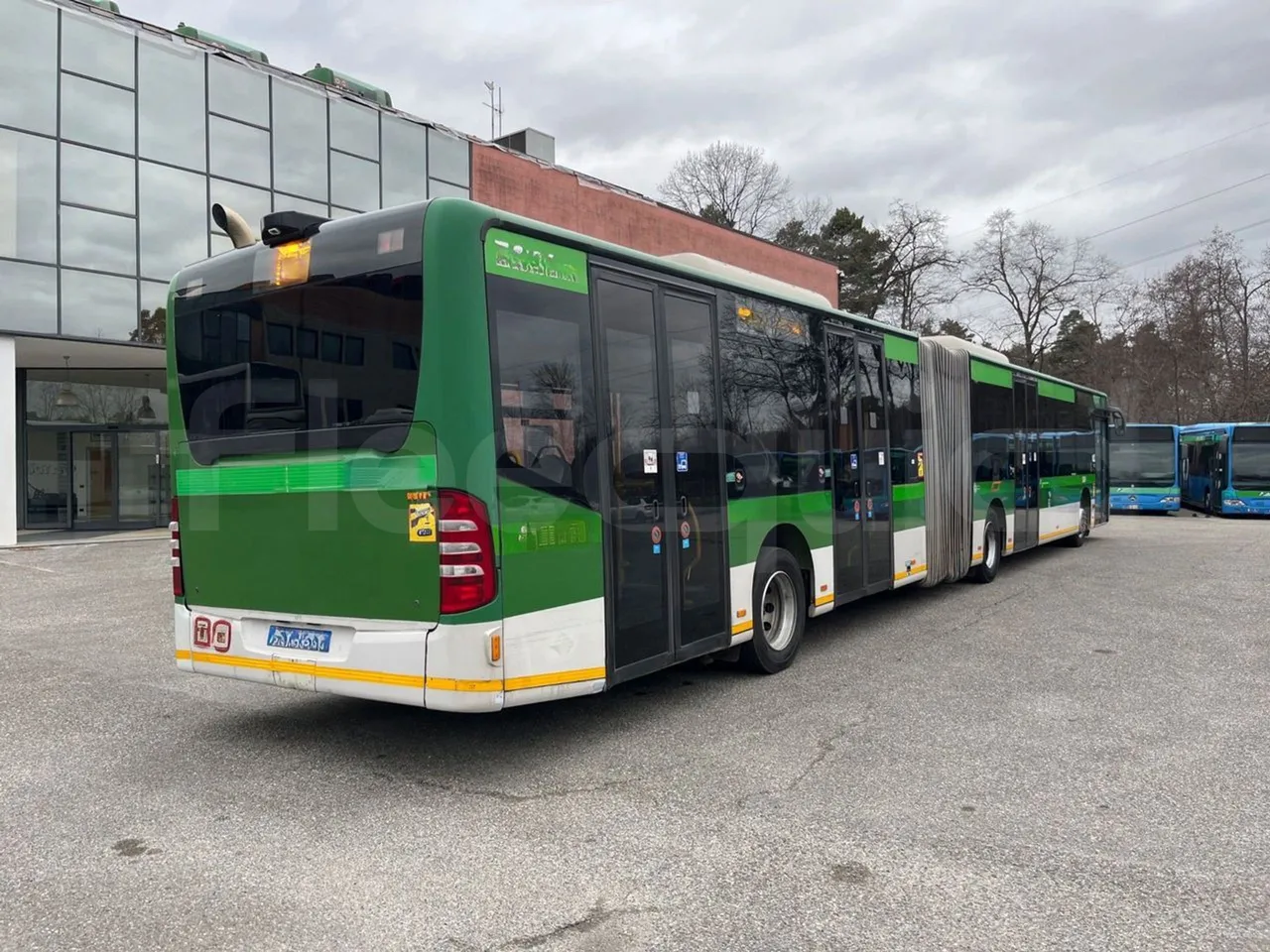 Mercedes-Benz Citaro G 0530 - EUR5 - 260kW - 17.94m - 3/4 right rear doors closed