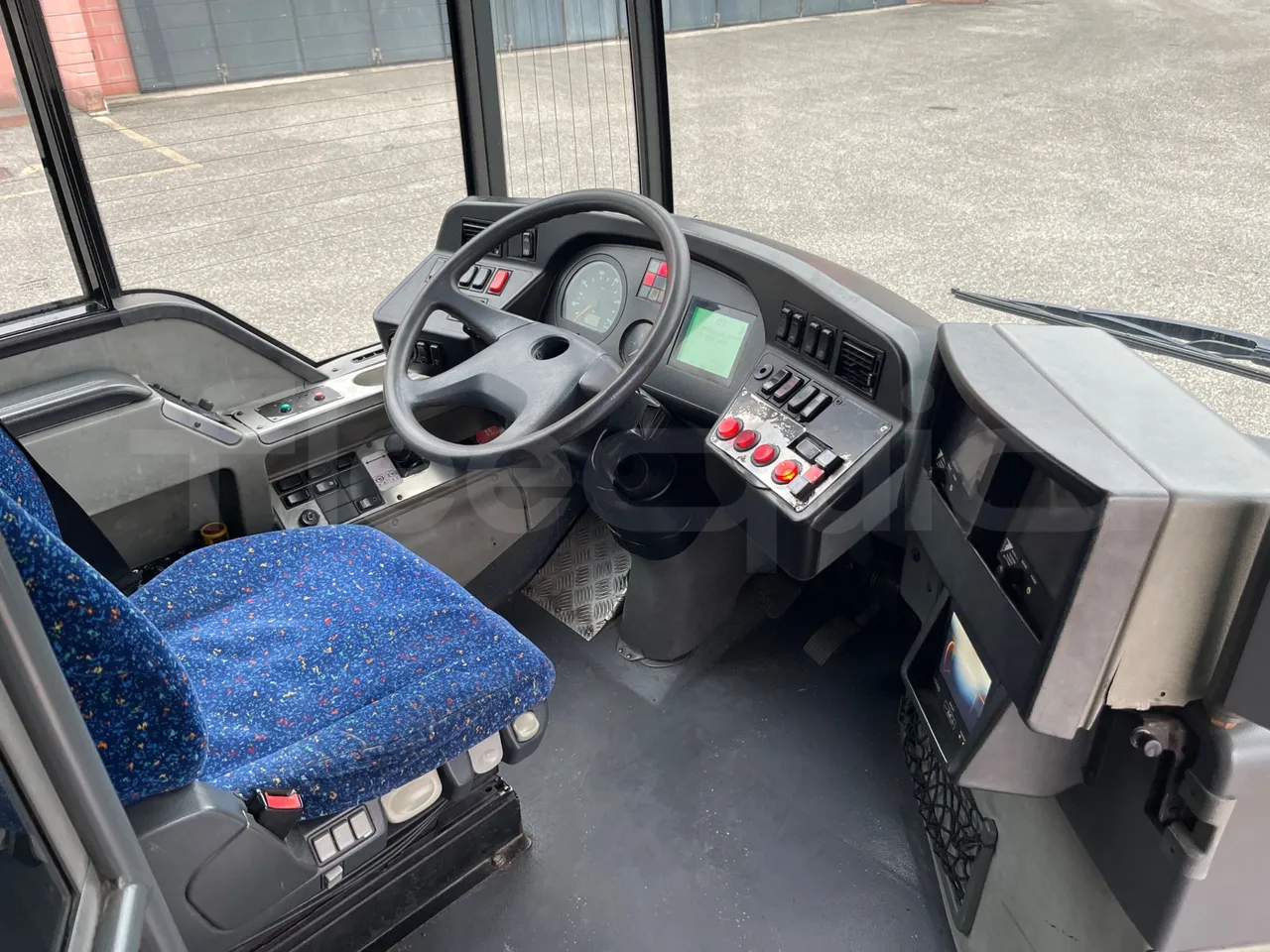 Mercedes-Benz Citaro G 0530 - EUR5 - 260kW - 17.94m - buttons panels on