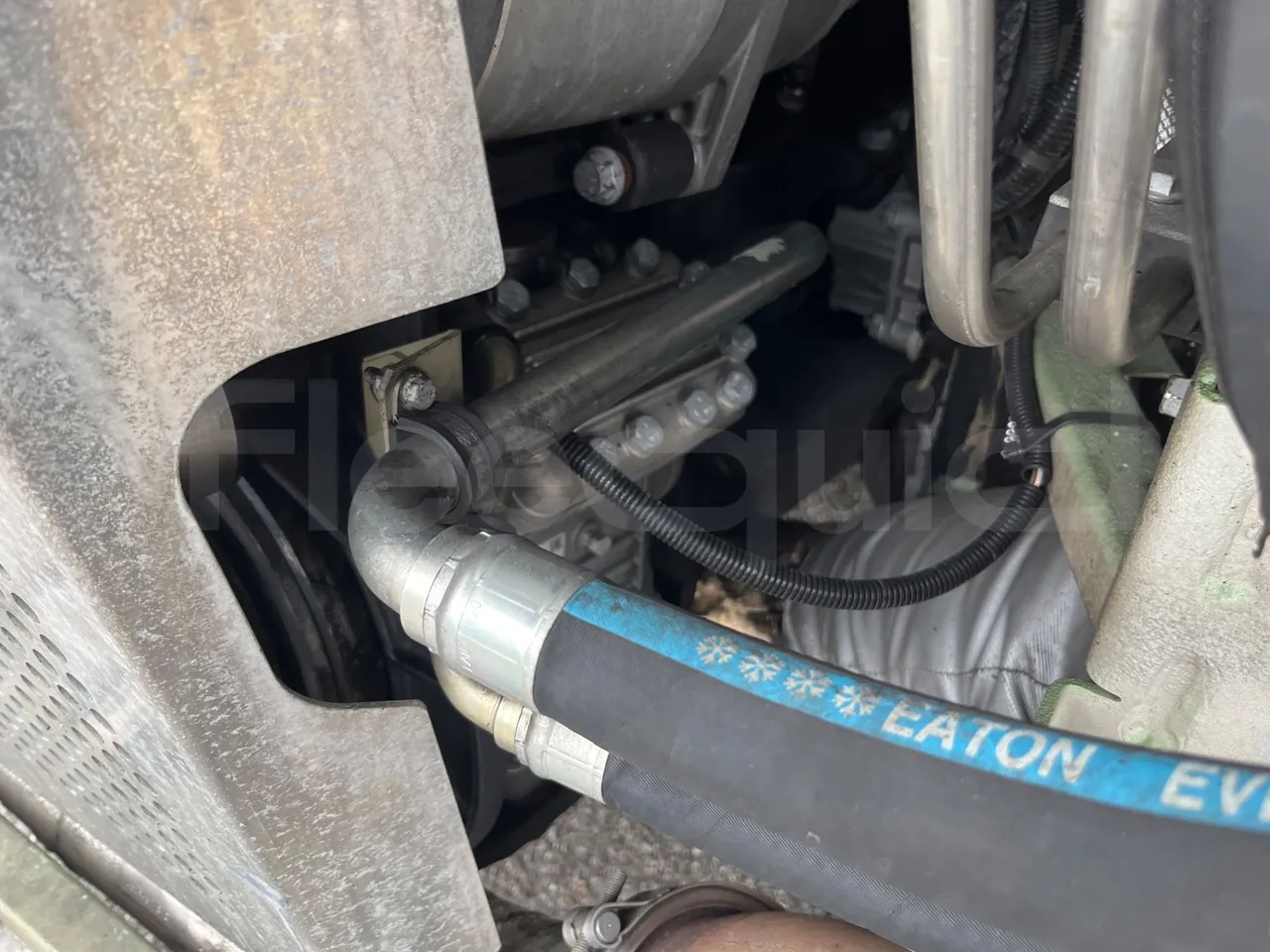 Mercedes-Benz Citaro G 0530 - EUR5 - 260kW - 17.94m - air conditioning compressor