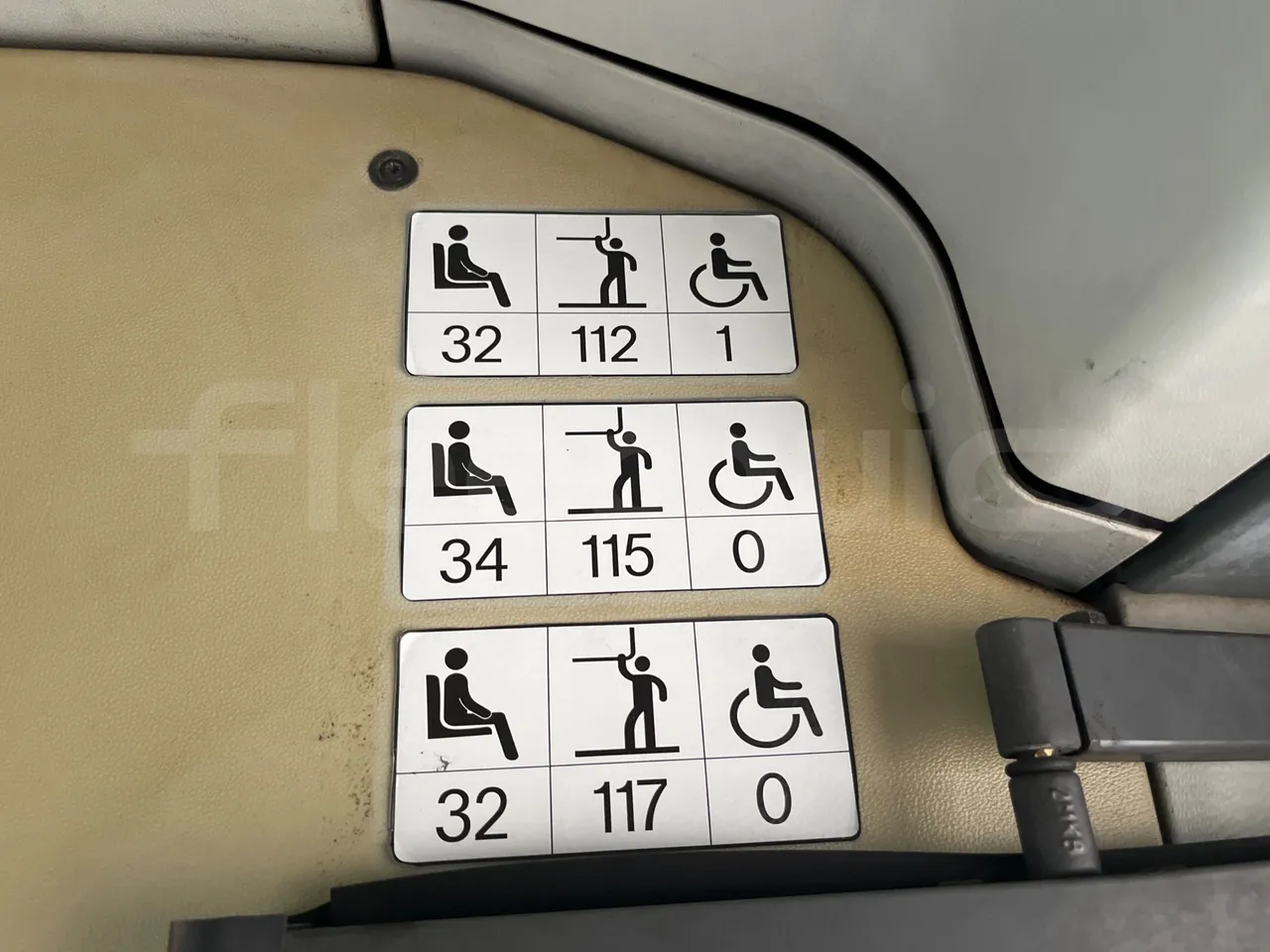 Mercedes-Benz Citaro G 0530 - EUR5 - 260kW - 17.94m - seat plate photo