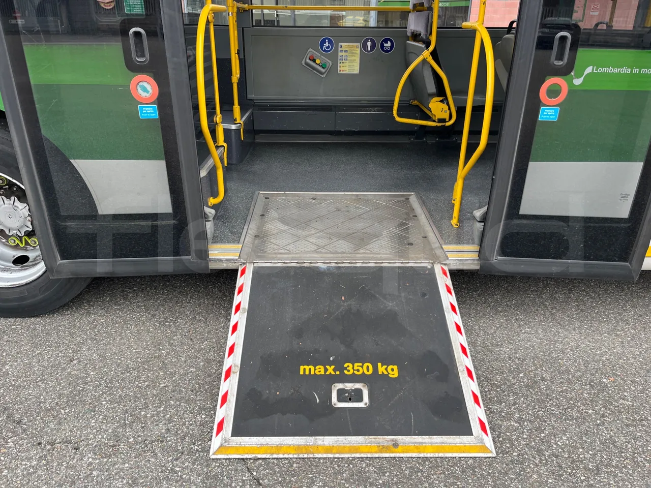 Mercedes-Benz Citaro G 0530 - EUR5 - 260kW - 17.94m - platform open photo