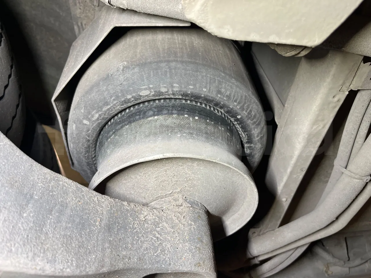 Mercedes-Benz Citaro G 0530 - EUR5 - 260kW - 17.94m - axel 3 shock absorbers 2 left