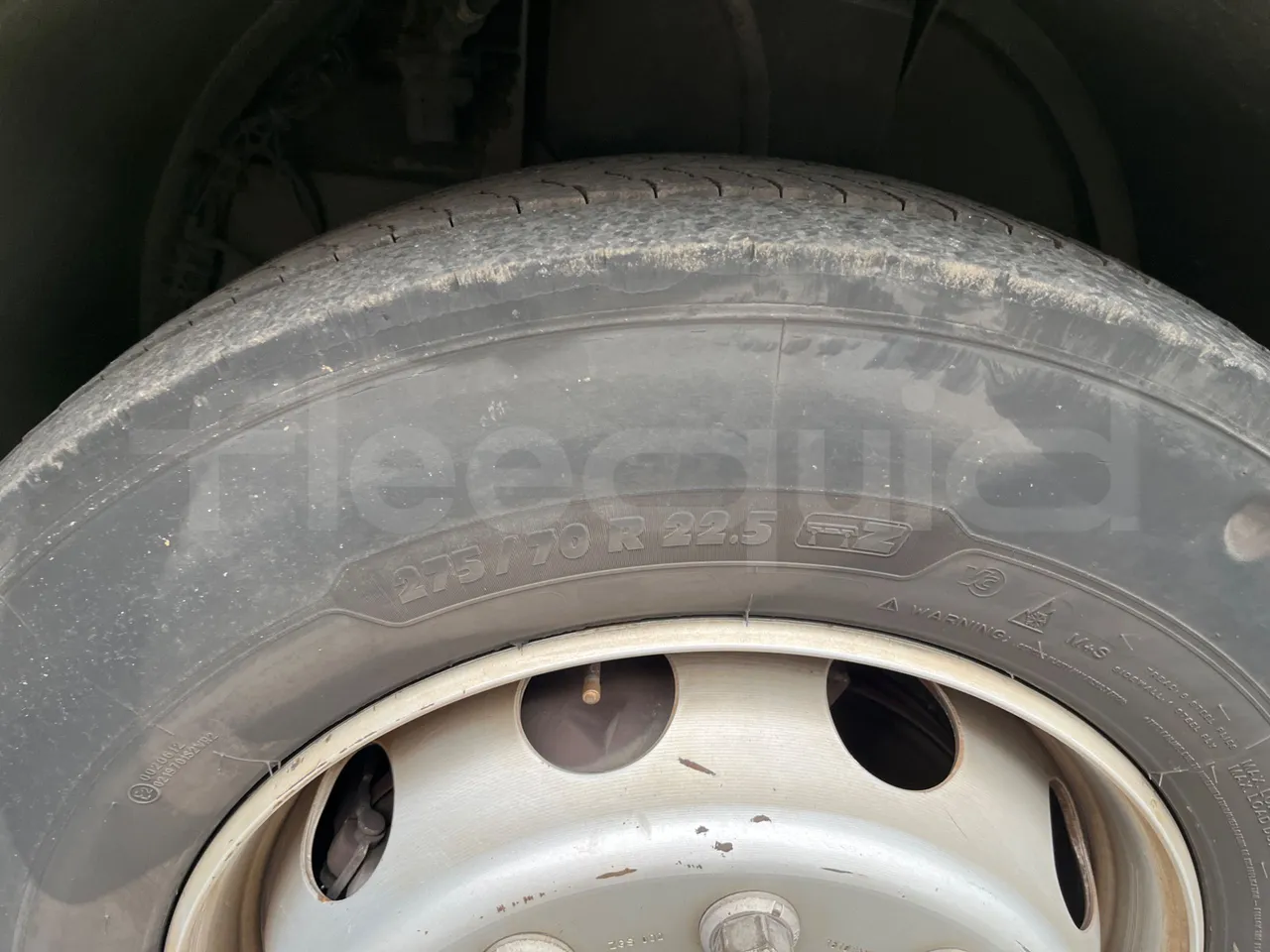 Mercedes-Benz Citaro G 0530 - EUR5 - 260kW - 17.94m - front left tire measurements