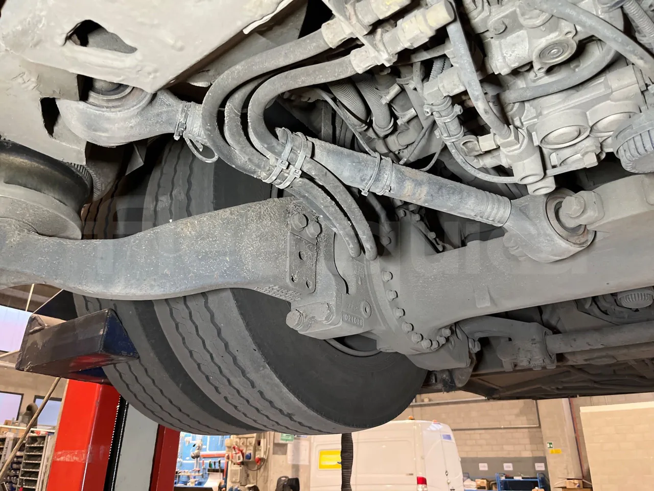 Mercedes-Benz Citaro G 0530 - EUR5 - 260kW - 17.94m - axle 3 right side