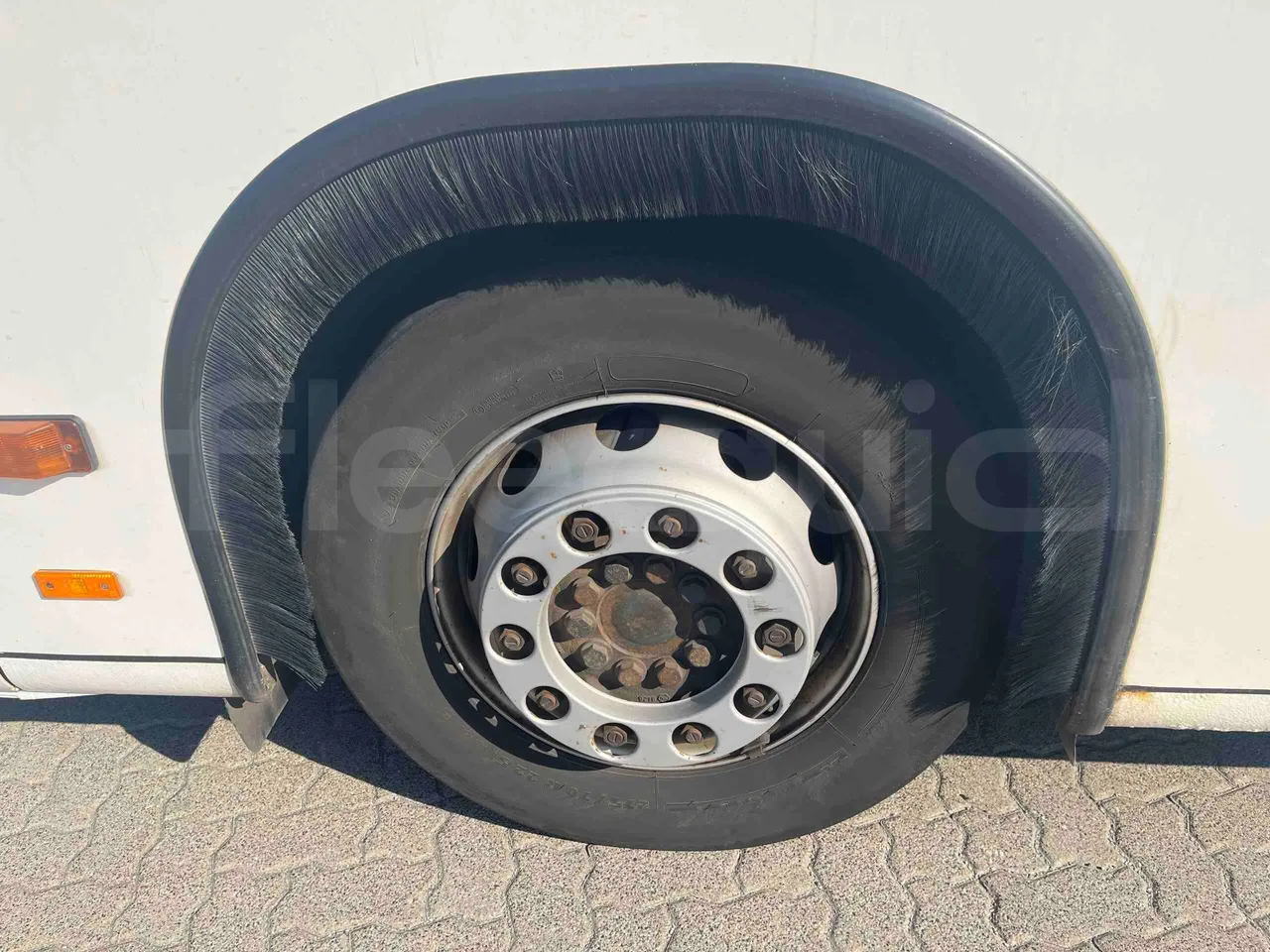 Mercedes-Benz Citaro - Second Axle Left Side: Complete Wheel