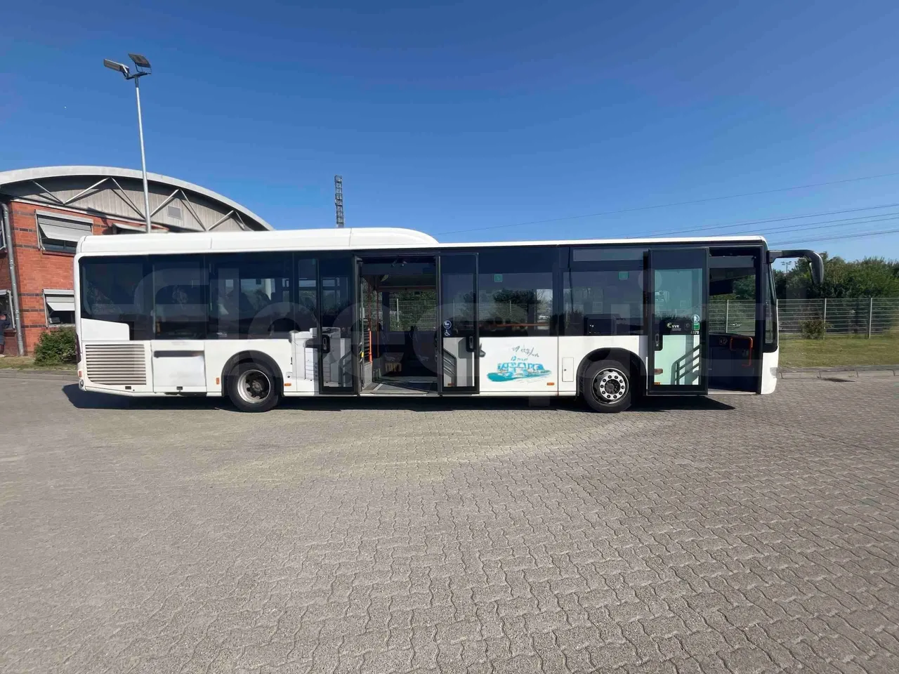 Mercedes-Benz Citaro - Right Side Doors Open