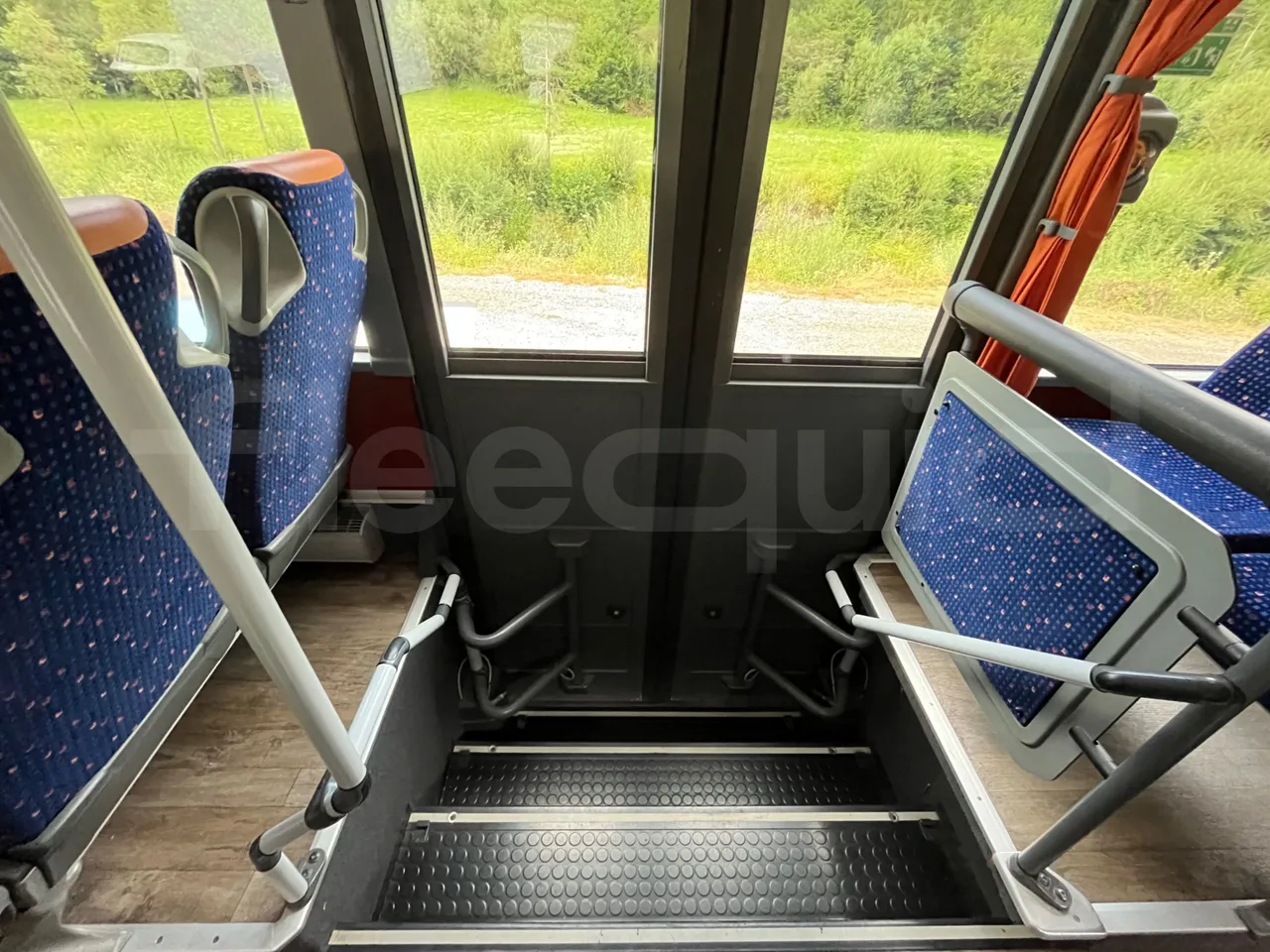 Setra S415 S415 H/ Euro 6 - 265 Kw - 12,260 Mt - toilette accessories photo